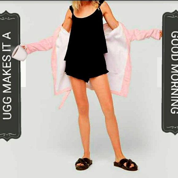 XL/0X Soft Red Ugg faux fur lined Robe NWT - Picture 6 of 7